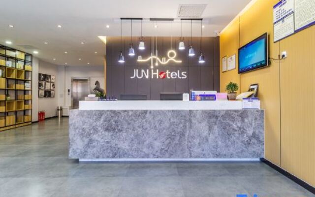 Junyi Chain Hotel (Anxin Hot Spring Garden)