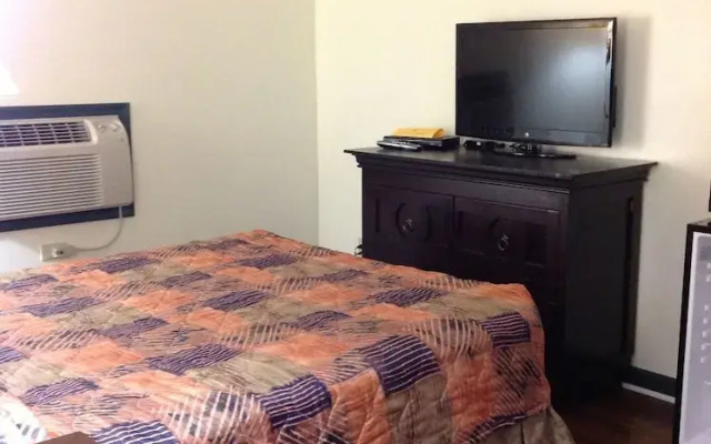Budget Inn