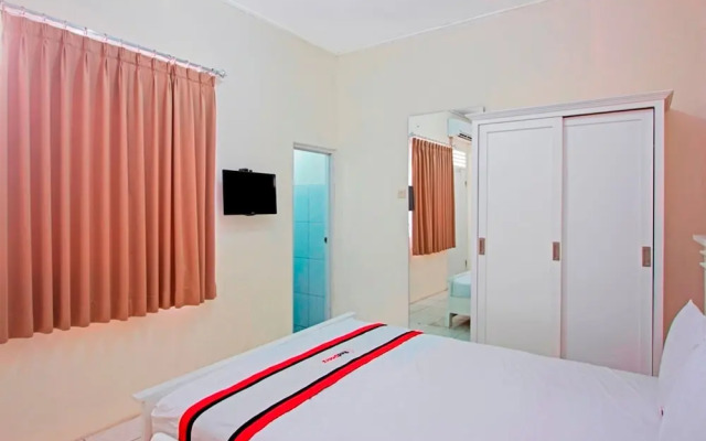 RedDoorz near Atmajaya University