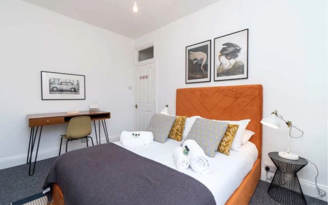 The Pulteney Escape - Bright 4bdr House