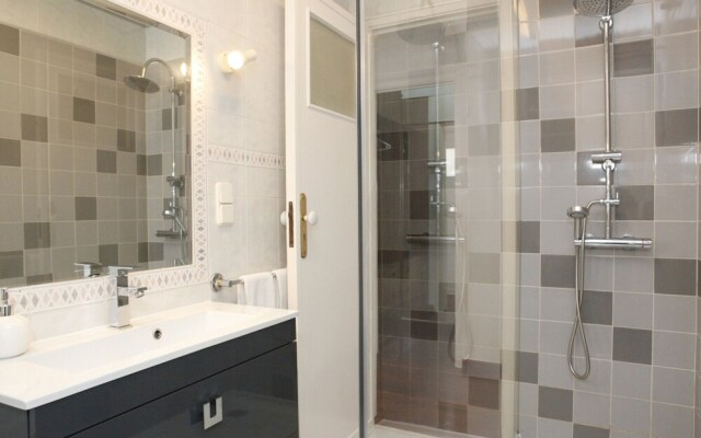 Confortable & Central Apartment