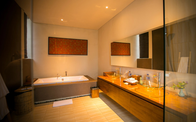 Senetan Villa and Spa Resort