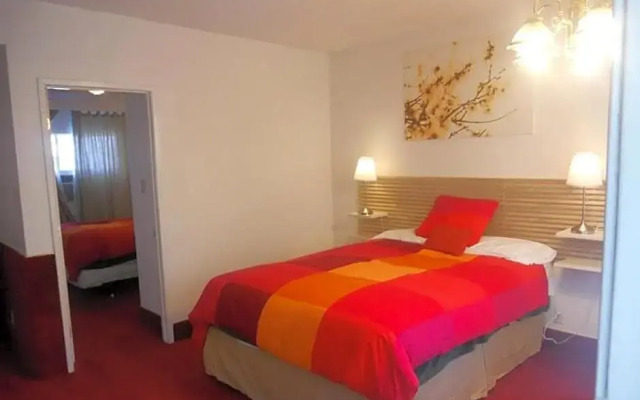 Tradewinds All Suite Hotel
