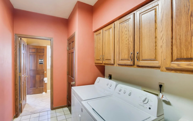 Spacious & Secluded Madison Home Near Dtwn!