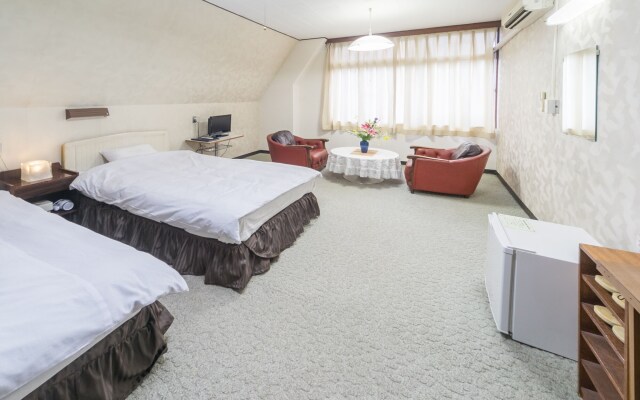 Riverside Hotel Shoei