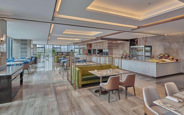 Hilton Yancheng