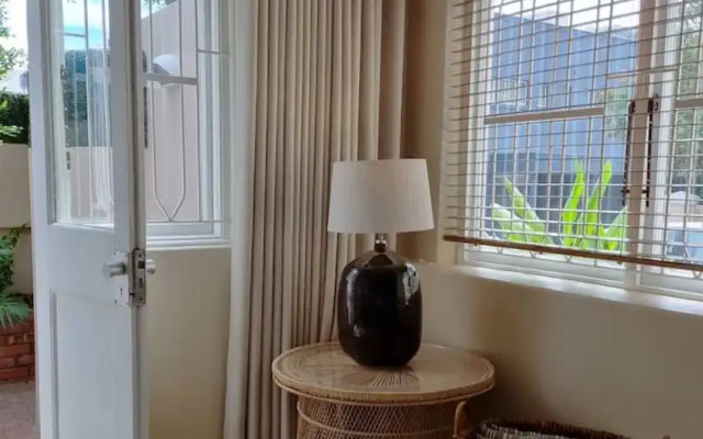 Luxurious Sea Point Apartment