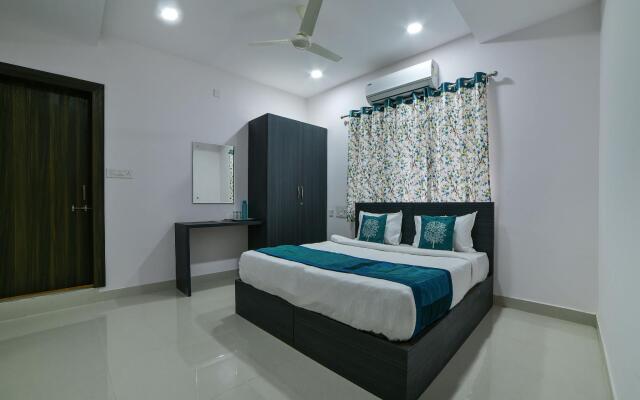 OYO 16432 Srirama Hotels, Khazaguda