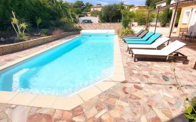 Villa Six-Fours-les-Plages, 5 pièces, 9 personnes - FR-1-316-39