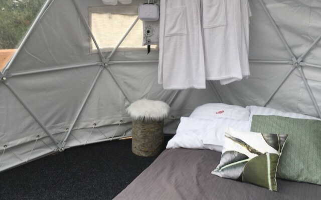 FinnDome- Glamping