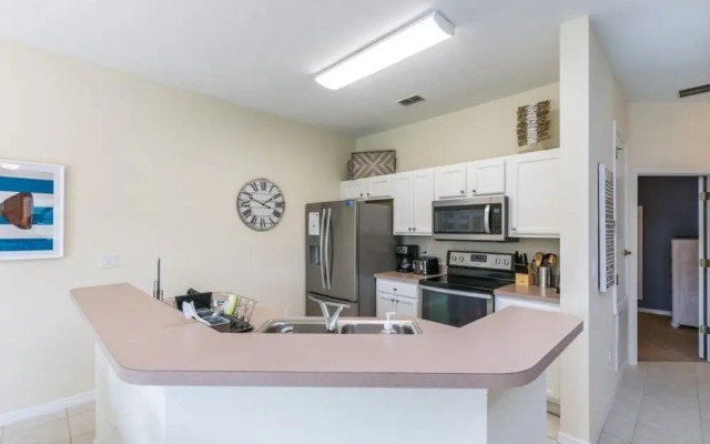 4550ada 4 Bedroom Townhouse by Redawning