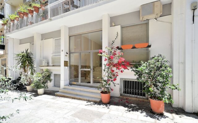 Plaka Elegant Apartment