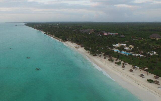 Diamonds Mapenzi Beach - Все включено