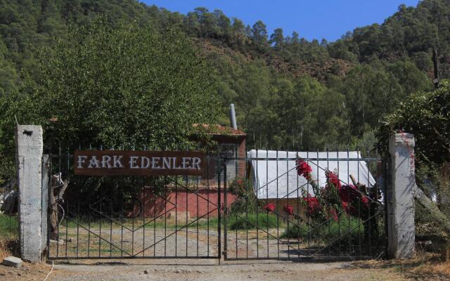 Fark Edenler Camping&Caravan&Bungalows