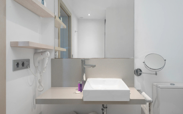 Llaut Boutique Hotel