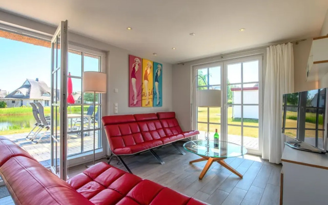 Reetdachhaus am Bodden mit Sauna