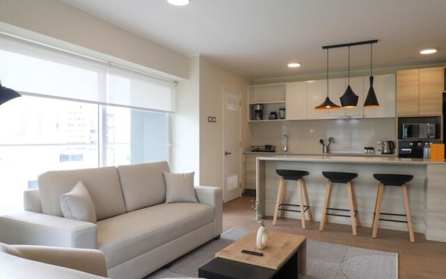 w Deluxe 2BR w Panoramic Terrace in Miraflores