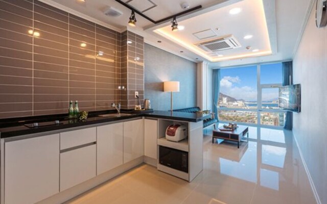 Yeosu Paradise Spa Pension