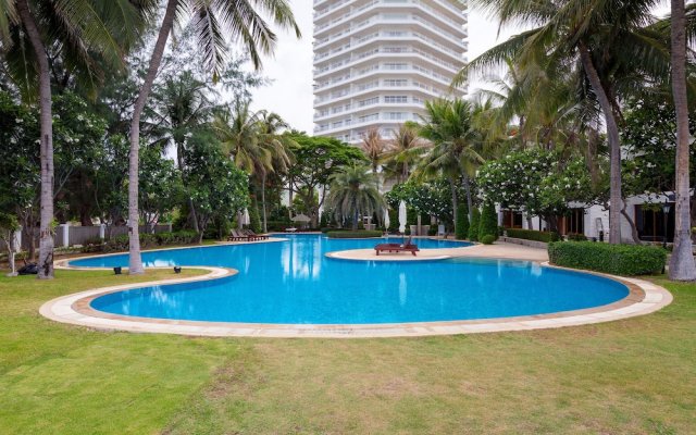 Baan LonSai Beachfront Condominium