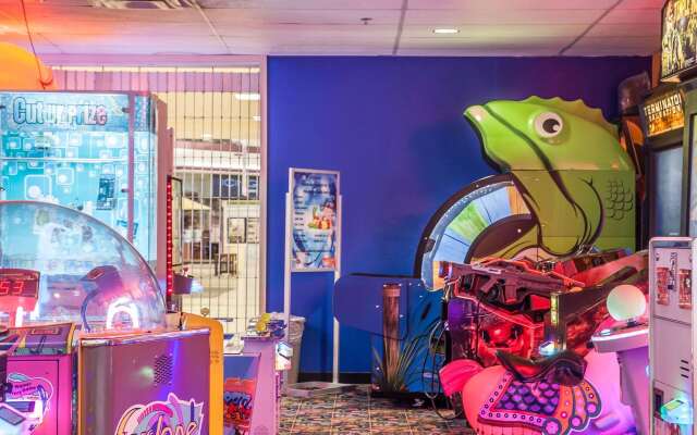 Sleep Inn & Suites Conference Center and Water Park