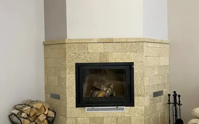 Коттедж Yellow Stone с камином - фото 2