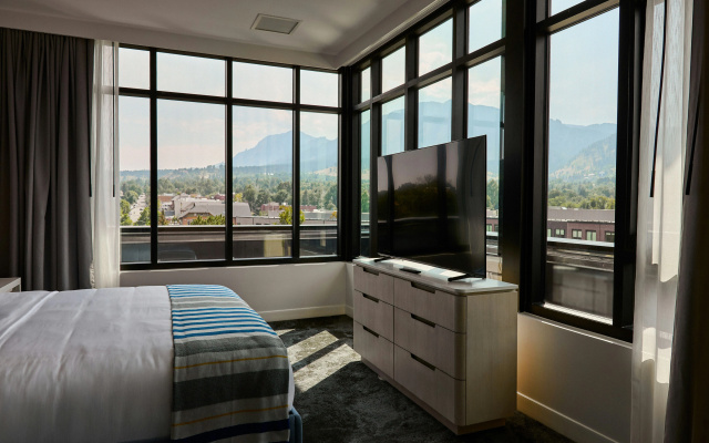 Limelight Boulder