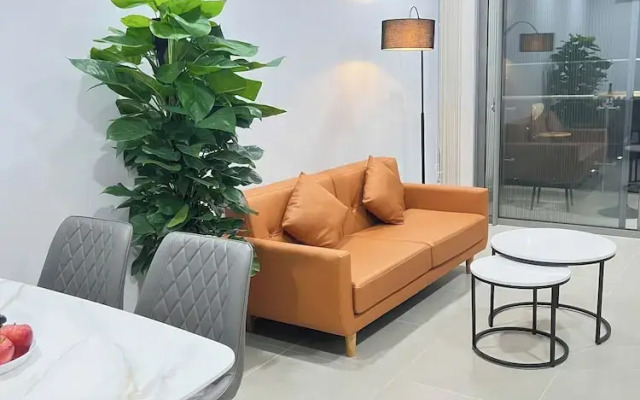 The Sky 89 Panorama D7