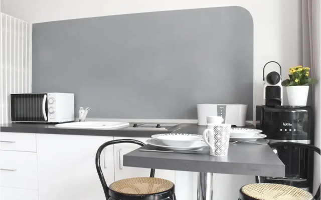 Sunrise Studio Zebra