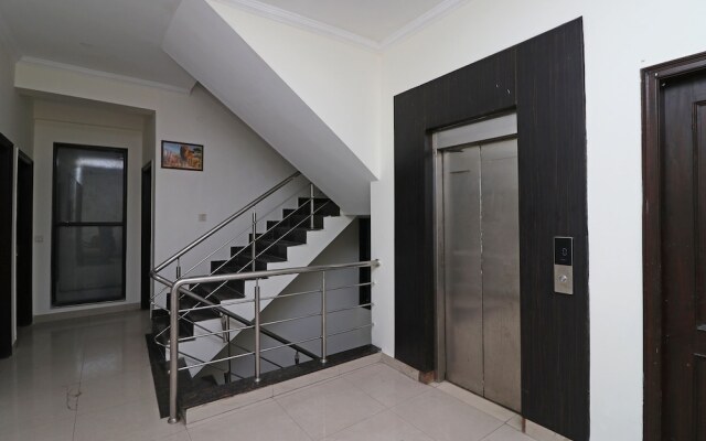 OYO 10878 Unitech Cyber Park