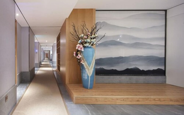 Qianna Baihe Boutique Hotel