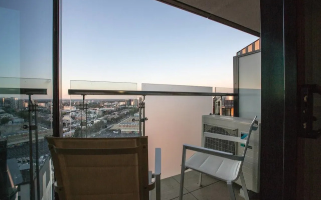 Sweet Apartment At Centro Melbourne