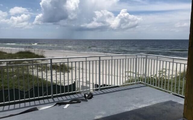 Gulf Front Suite 201 Apartment 1