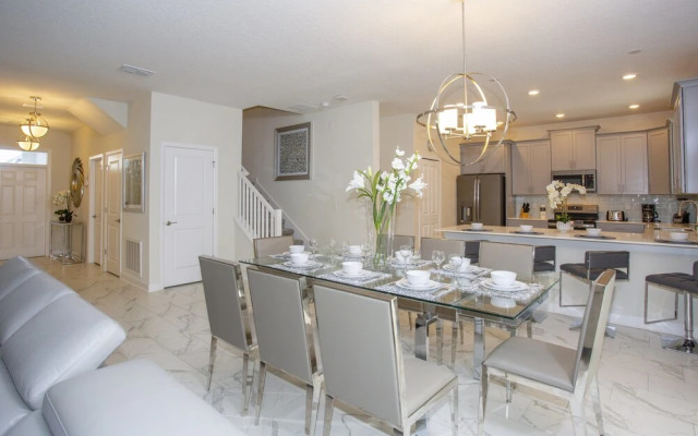 Champions Gate 1600 A