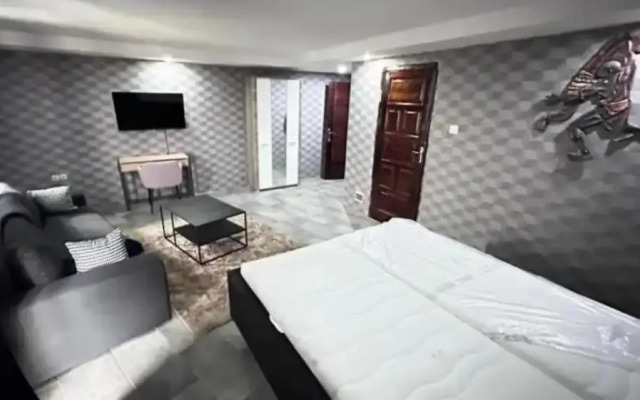 Mai Hotel