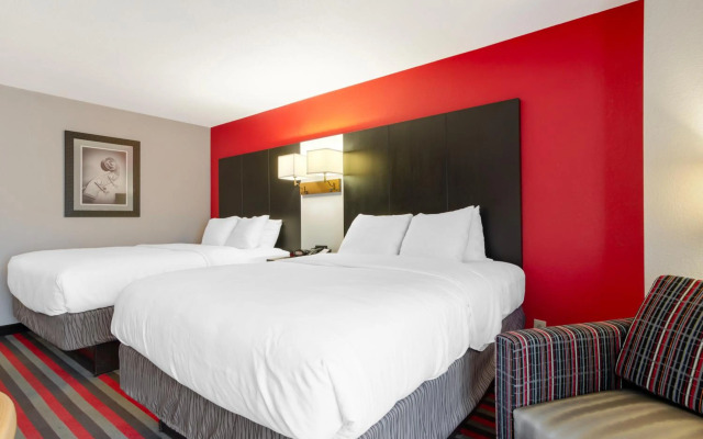 Comfort Inn & Suites Carrollton