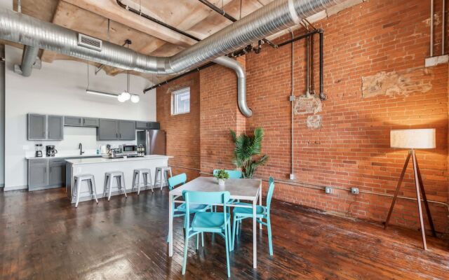 Luxury Historic Loft with Gym