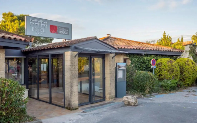 Отель Logis Hôtel Uzès Pont du Gard