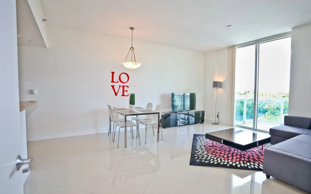 One Broadway Luxury Suites Downtown