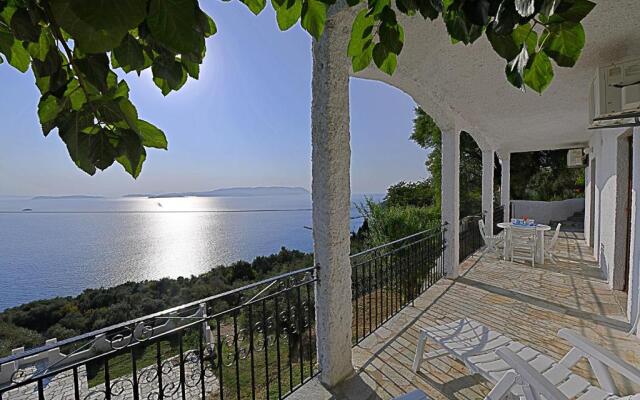 Secret Sporades Panoramic Residence