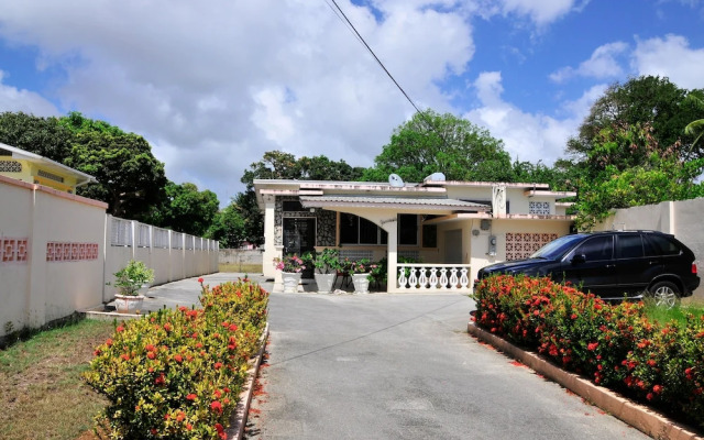 Welcome to the Unpretentious and Breezy Graceville, Steps Away From the Beach