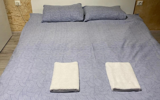 Colonel apartment 956