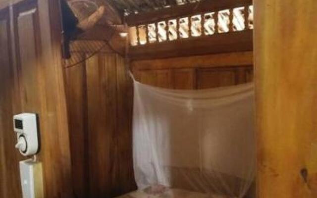 Quyets Jungle House