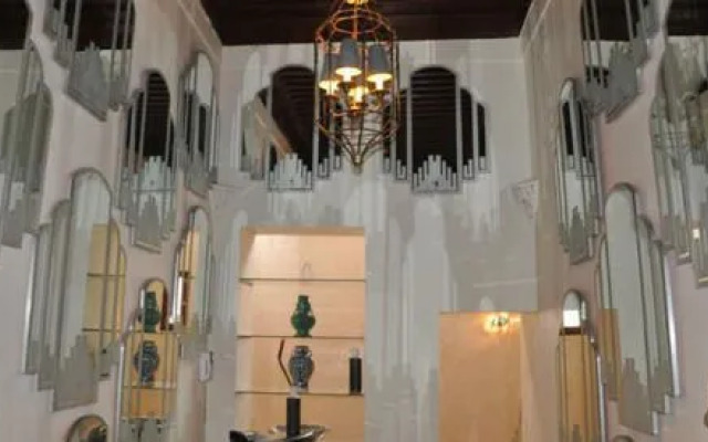 Hotel du Tresor