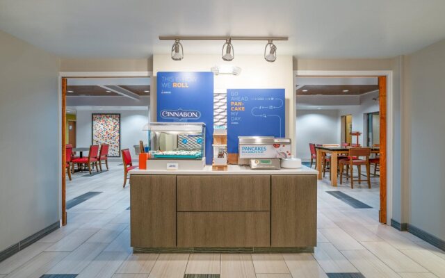 Holiday Inn Express Hotel & Suites ELKINS by IHG