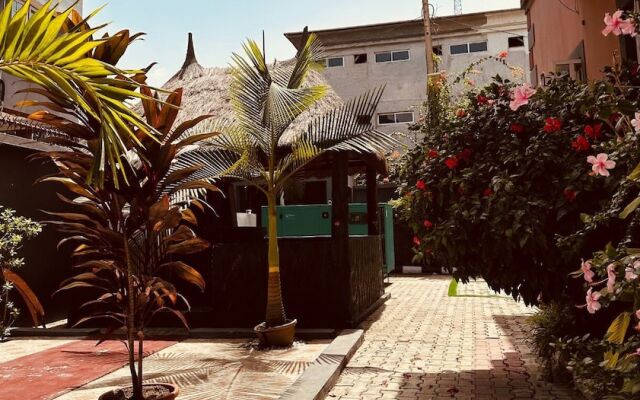 Bates Garden Guest House
