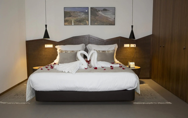 Enigma - Nature & Water Hotel