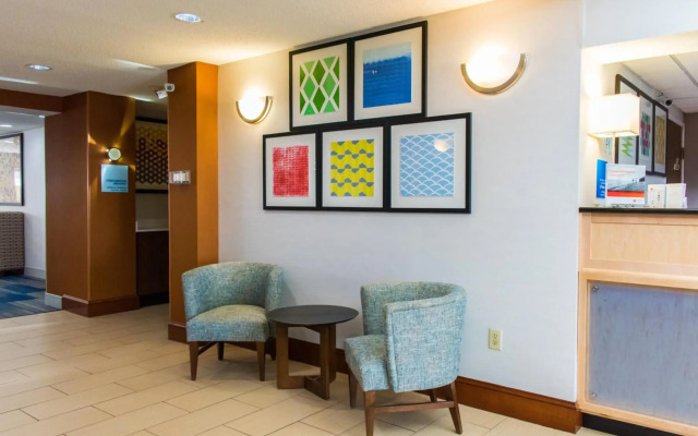 Holiday Inn Express Hotel and Suites Kinston by IHG