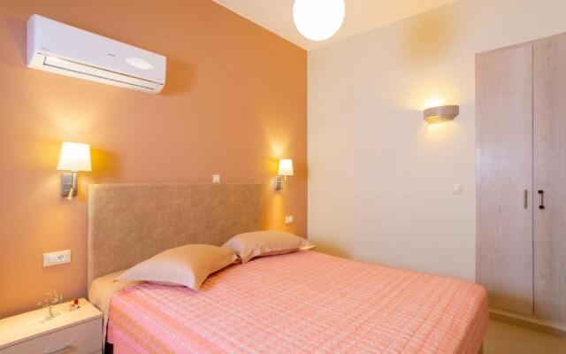 Oceanis House