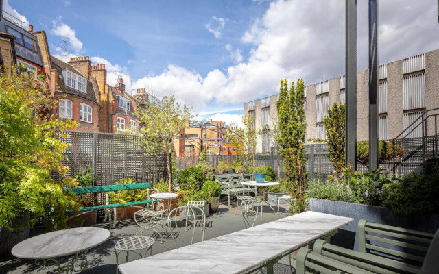 No. 30 Knightsbridge