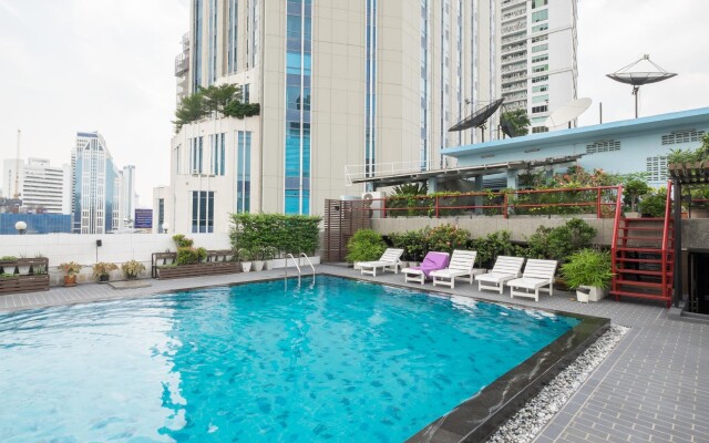 Ruamchitt Plaza Hotel